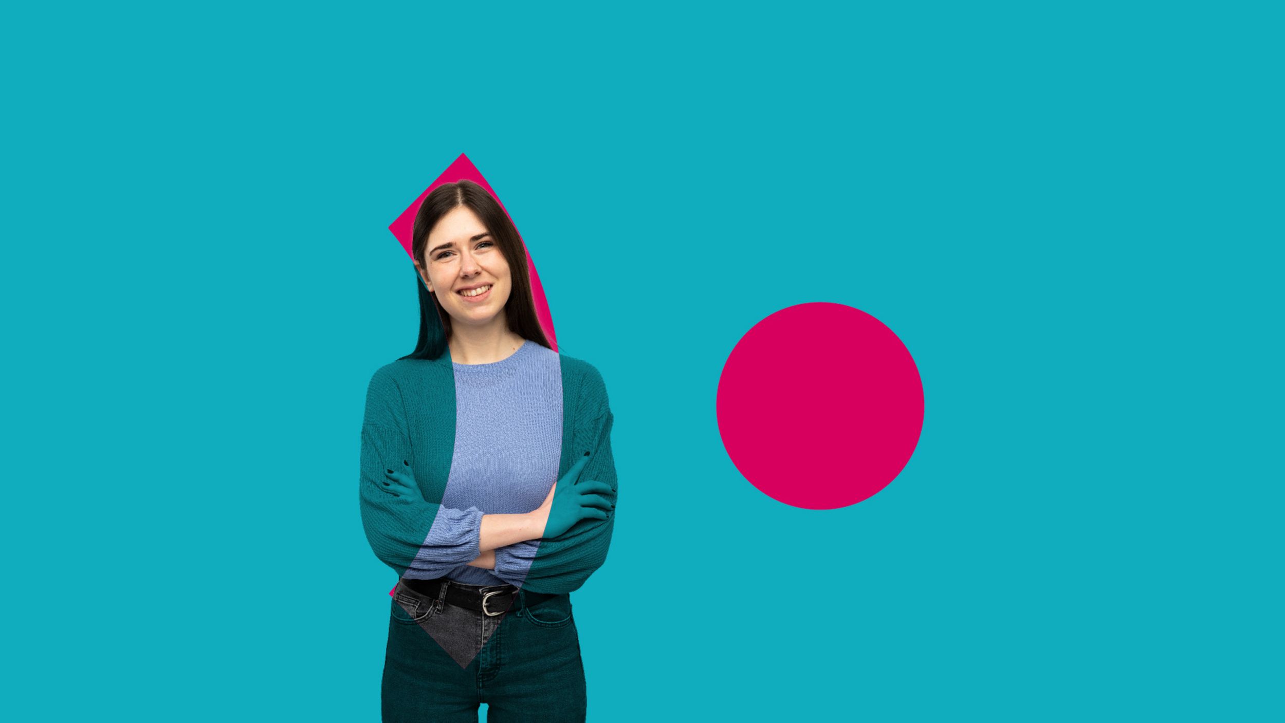 Portrait einer Mitarbeiterin des Pfalzklinikums auf Hintergrund in Blau-Pink mit Zielgruppen-Slogan